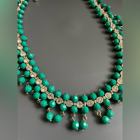 Gorgeous Vintage Avon Dramatic
Statement Necklace Choker with Crystals Signed - Picture 2 of 15